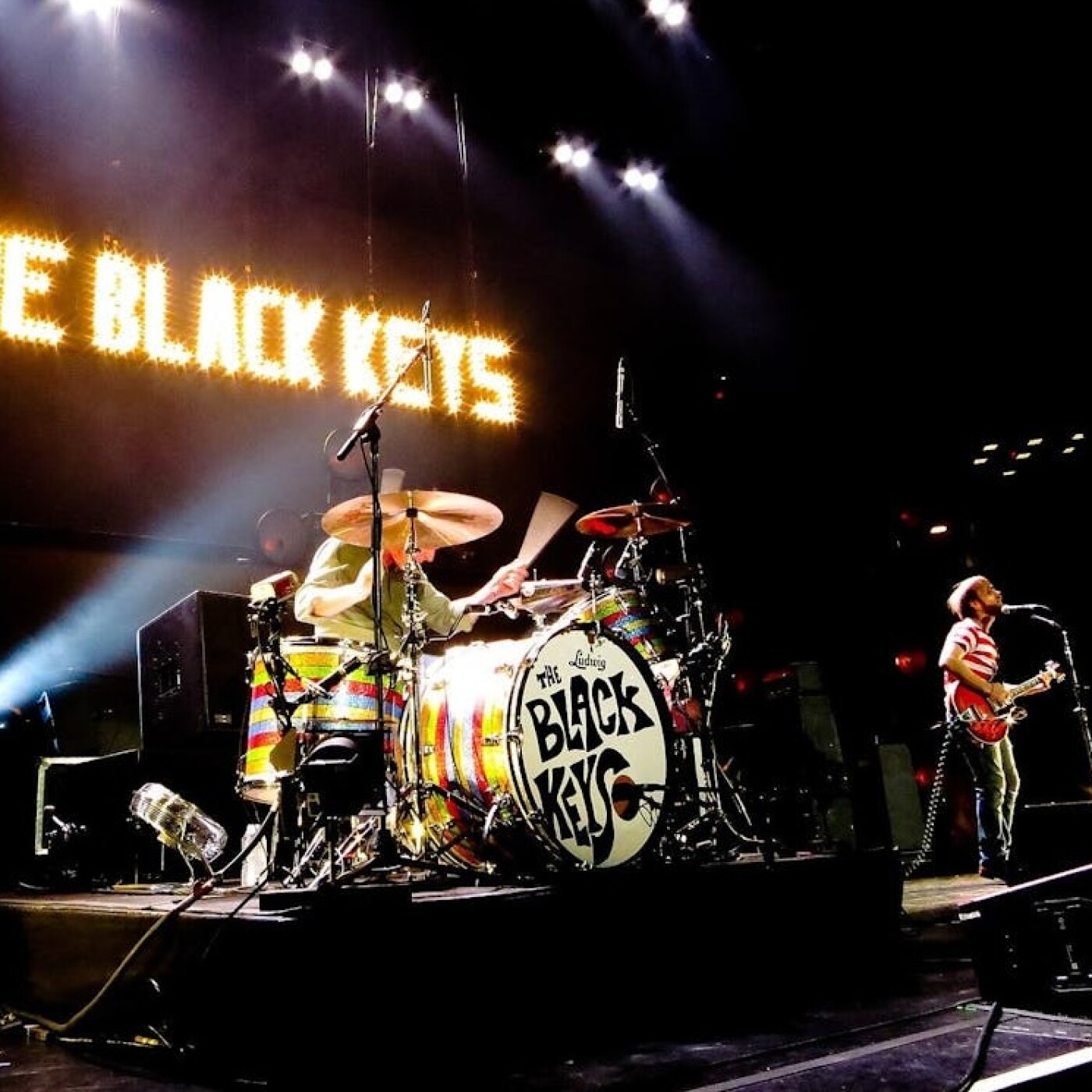 Danger Mouse, épisode 15 : The Black Keys, Turn Blue (2015) episode artwork