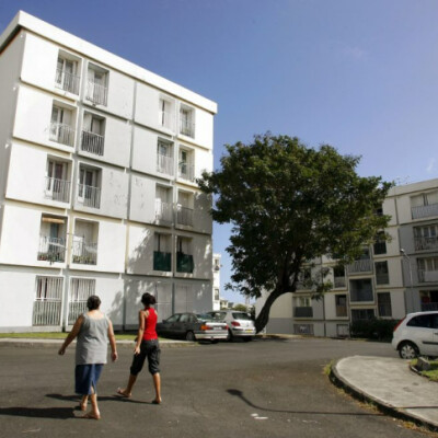 #25 Le mal logement, un fléau réunionnais cover