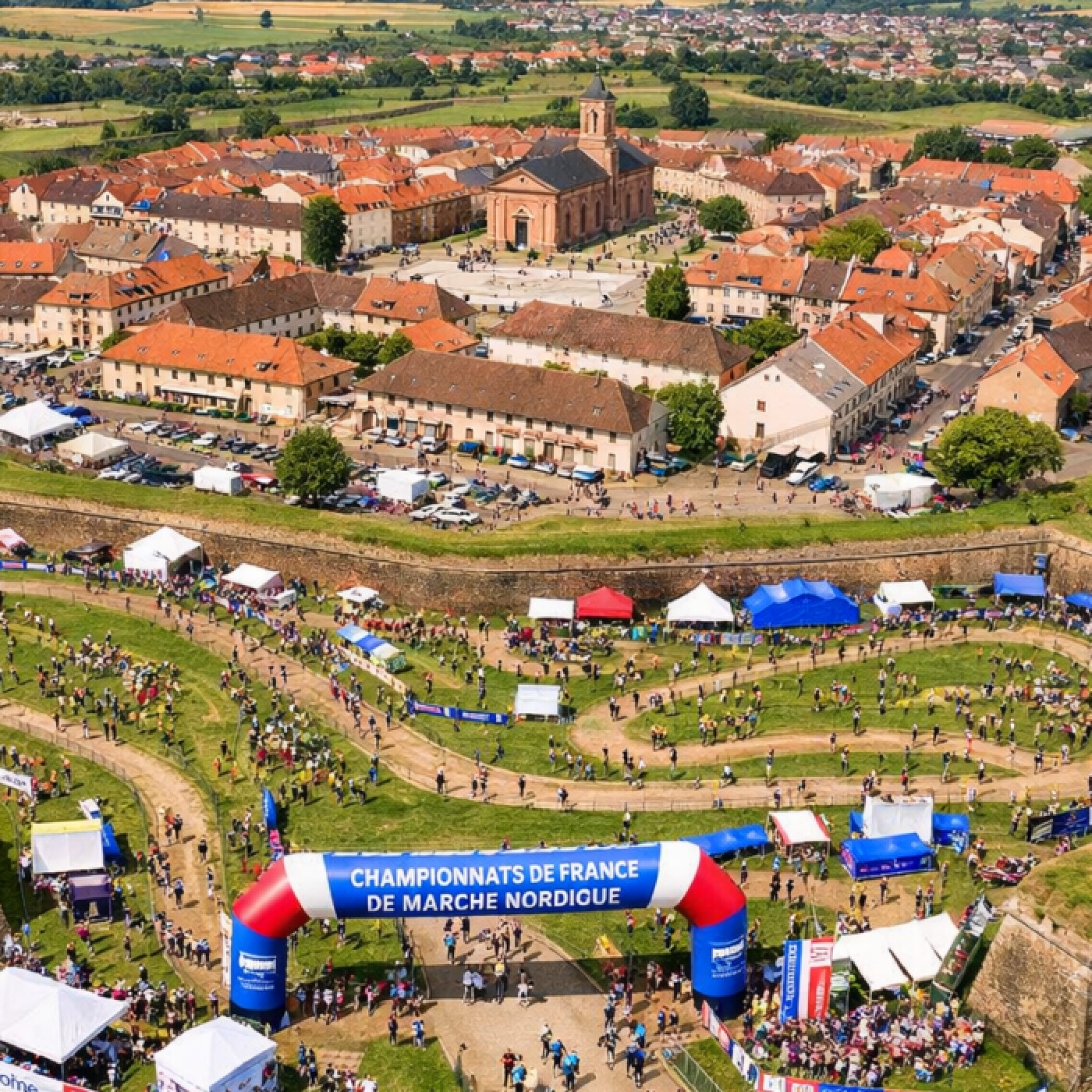 Le CSL Neuf-Brisach Athlétisme accueille les championnats de France de marche nordique