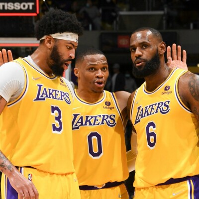NBA: Big 3 dos Lakers ainda pode funcionar? (Podcast The Playoffs #44) cover