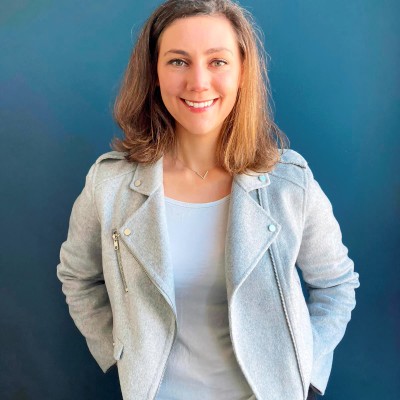 Jennifer voulait un choc culturel. Elle s'est installée aux Pays Bas - 21 10 2021 - StereoChic Radio cover