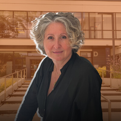 [Parole d'experts] "Les organismes publics peuvent développer leurs propres outils et s’émanciper des méthodes managériales du privé." cover