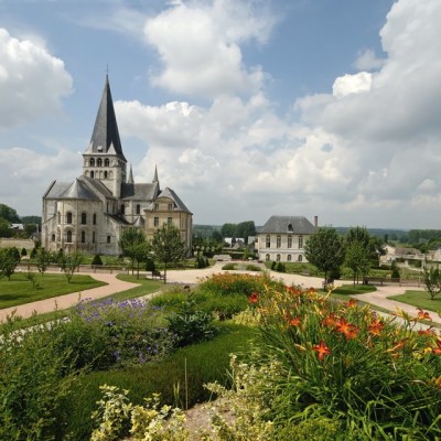 Découvrez l'Abbaye Saint-Georges en Normandie cover