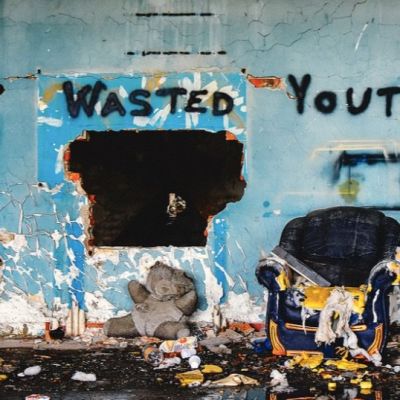 Europhonica | Europe & sa jeunesse dos à dos, transparence, soutiens aux réfugiés cover