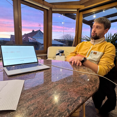 🎙️ 🔮 Romain Constant, vétérinaire acupuncteur équin — son parcours 🐴 cover