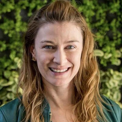 Podcast - Eva Kamaras - The Bridge Theatre 6 juin cover