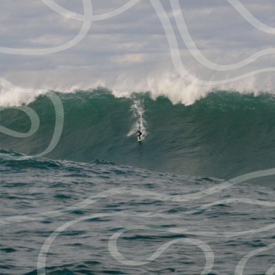 [Rediffusion] Dr Julien Molia : surfeur de vagues géantes cover