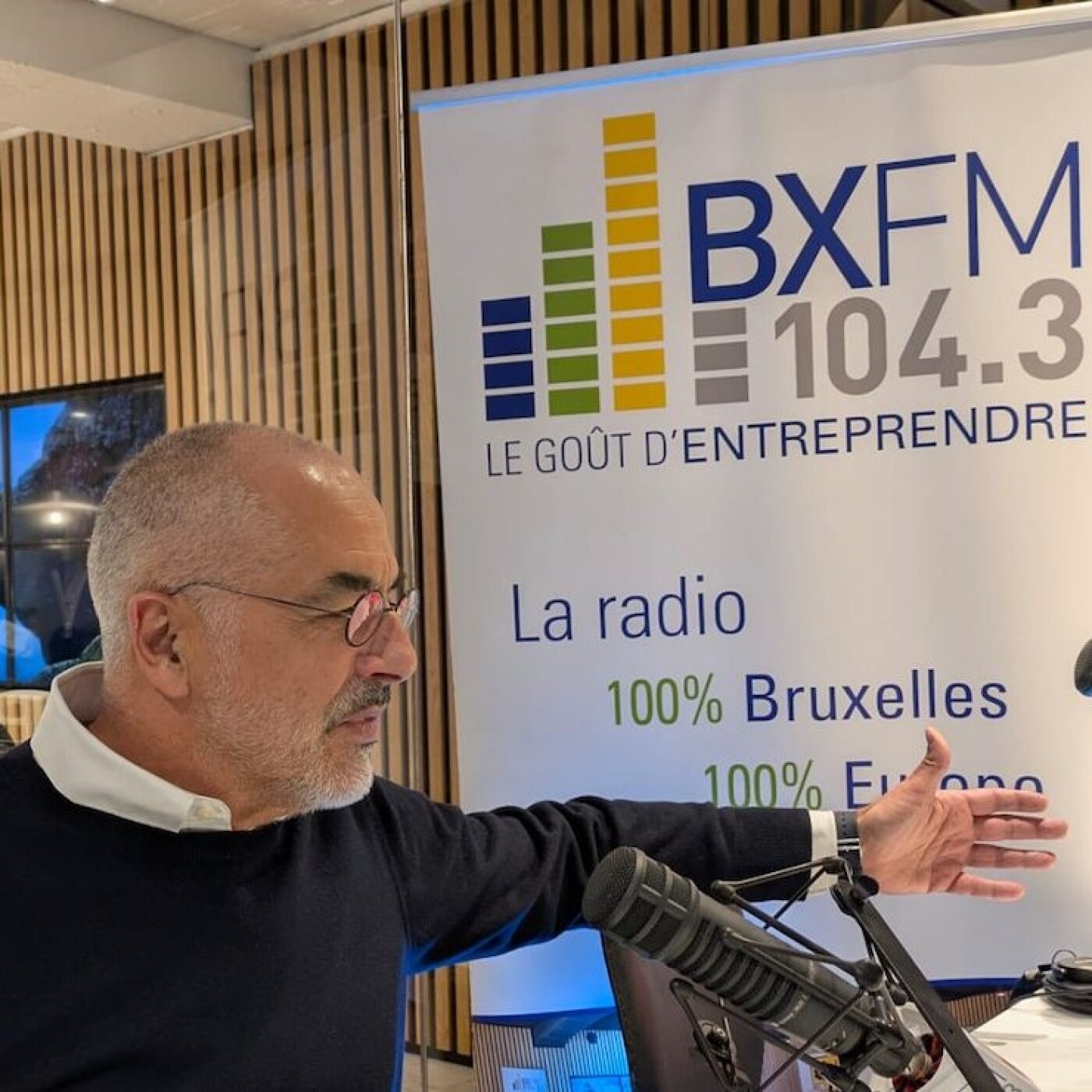 BXFM 104.3 || 100% Bruxelles || 100% Europe