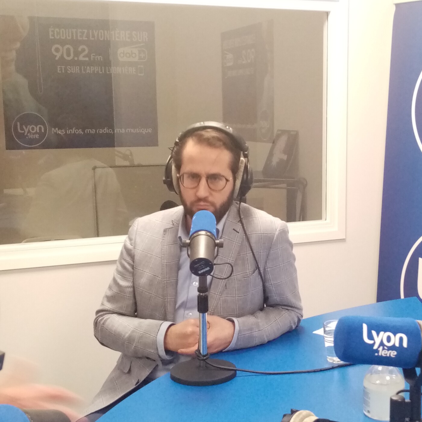 François-Xavier PENICAUD - Président du Modem 69 Rhône et Métropole, et Conseiller municipal d'opposition à Bron episode artwork