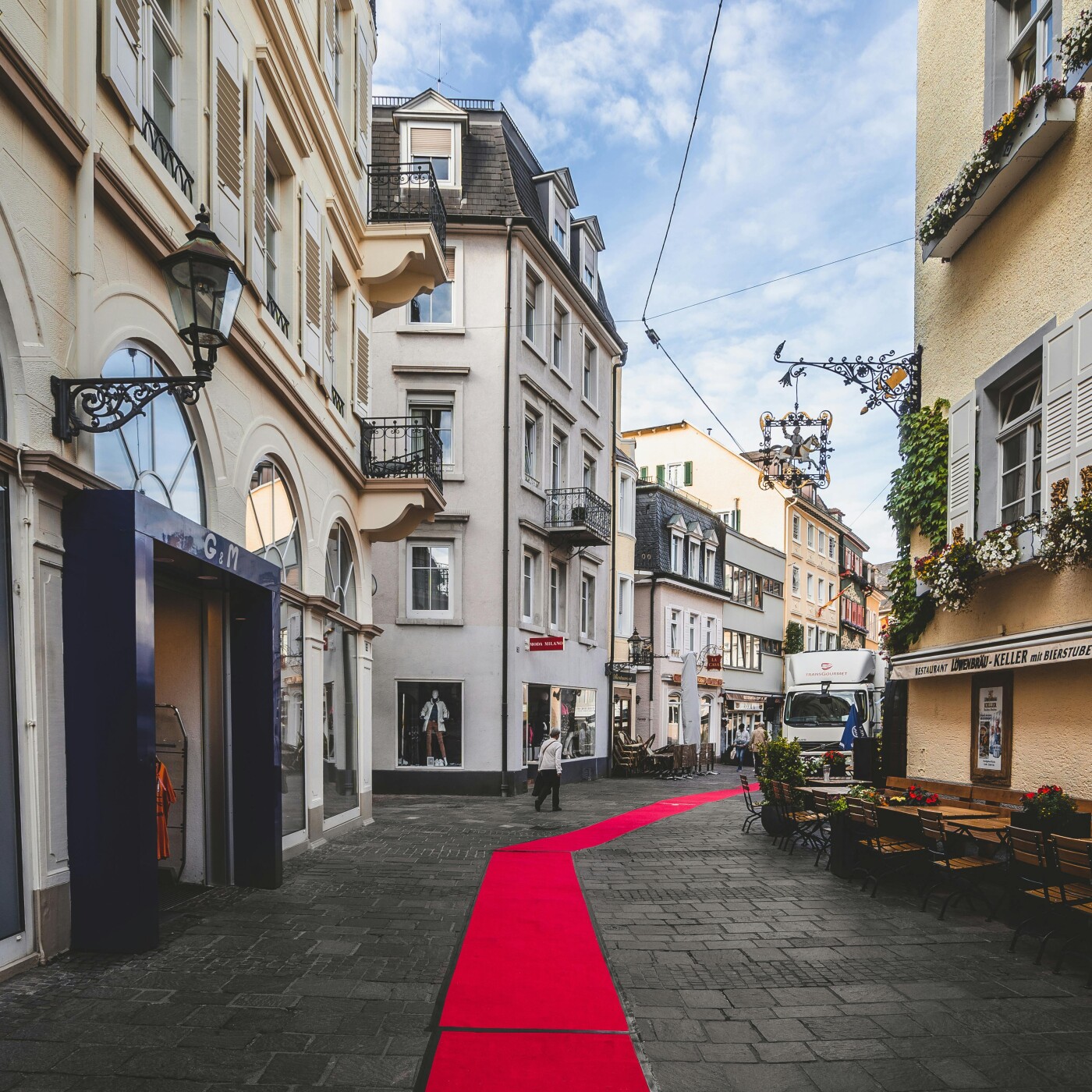 Centre-Alsace : Opération « tapis rouges » pour redécouvrir ses commerces de proximité episode artwork