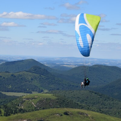 56 - elle est à toi, cette chronique, toi l'Auvergnat qui ... cover