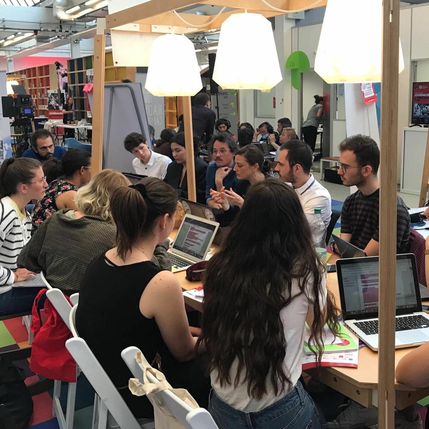 Comment susciter l'engagement des étudiant·es dans nos radios ? - Table ronde