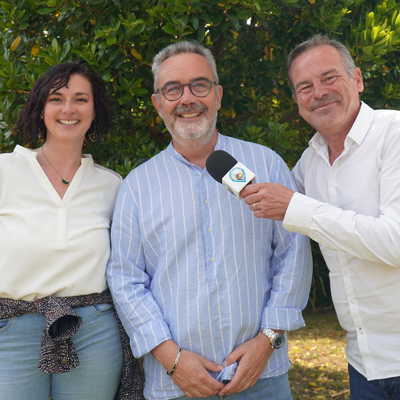 Frédéric Marcadié et Amandine Jaulin nous présentent A PLATS LES TALONS, Théâtre et débat, ce vendredi 13 juin à l'Olympia d'Arcachon episode artwork