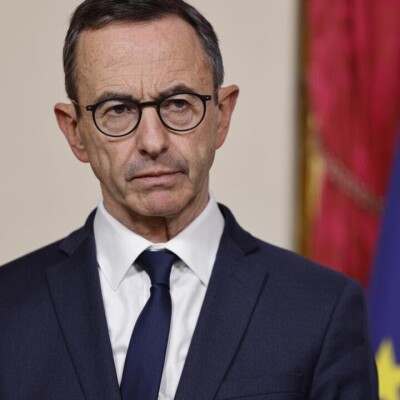 Bruno Retailleau reçoit les 12 diplomates français expulsés par l’Algérie et lance des menaces cover