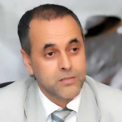 Fermer une parenthèse pour en ouvrir une autre - Par Abdallah Bekkali cover