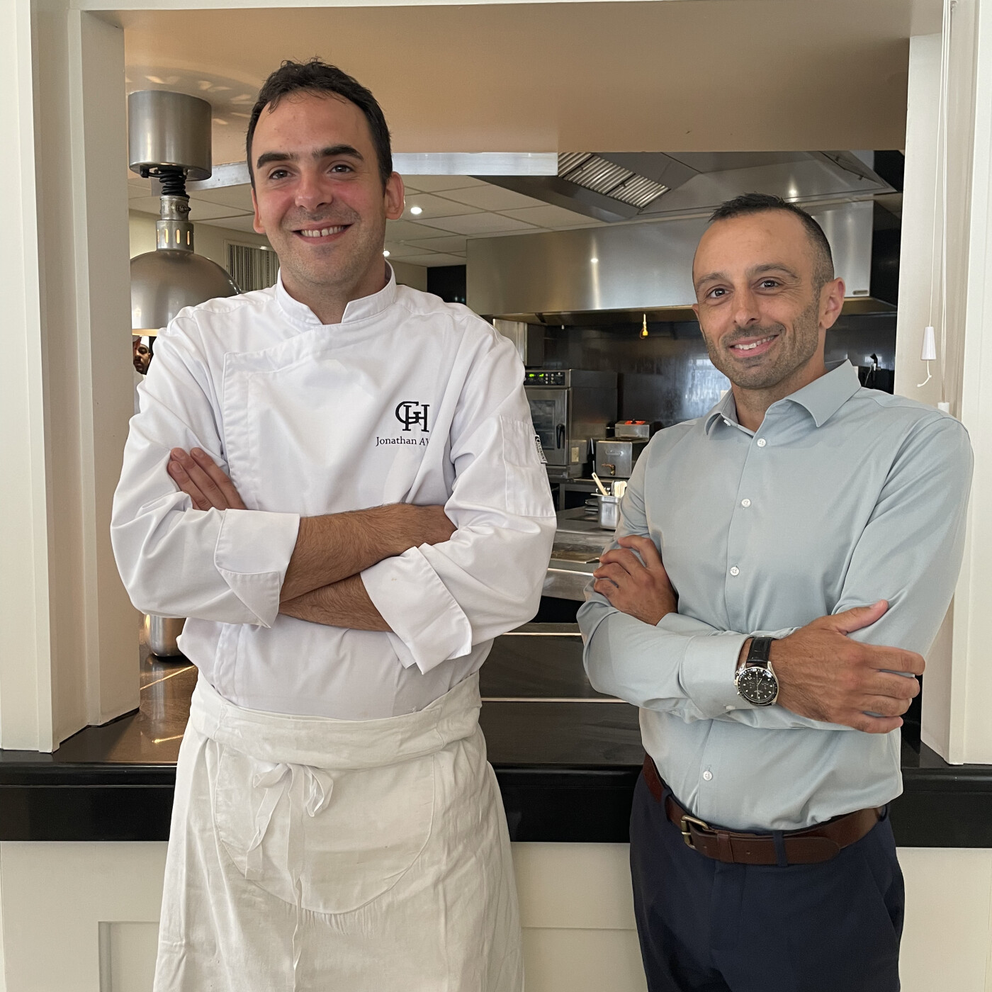 Jonathan Ayme/ Chef - Florian Valieres/ Responsable Restauration - Luz Grand Hôtel episode artwork