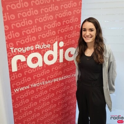 NUMÉRO 10 - Pauline Robat, joueuse auboise de padel cover