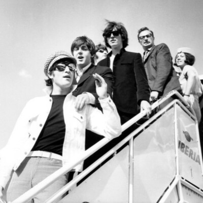 Pop Corner : La grande histoire de la pop-culture de 1920 à 2020 cover