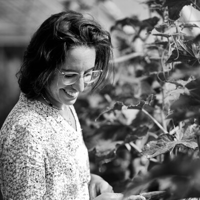 #21 - Christelle, son mari ses enfants quittent la Haute-Savoie pour devenir maraîchers en Limousin cover