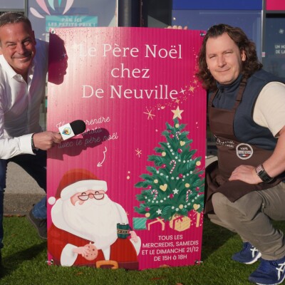 Au Chocolat De Neuville à La Teste, Aurélien nous présente sa vitrine de Noël avec ses spécialités et les nombreuses visites du Père Noël cover