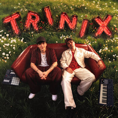 LES TRINIX DE RETOUR À L’OLYMPIA cover
