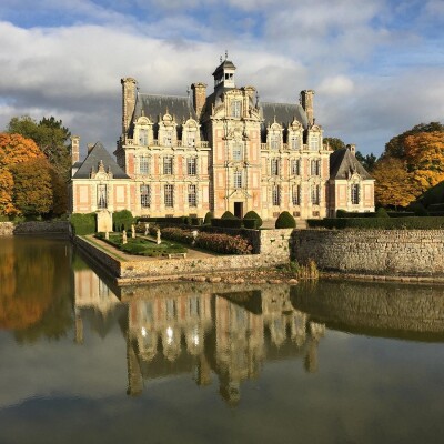 Vacances en Normandie : un château splendide à découvrir cover
