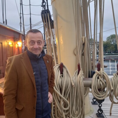 À la manœuvre délicate du Duchesse Anne cover