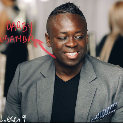 #9 Darby Lubamba, Consultant en com' et connecteur cover