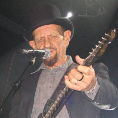 Episode 17 : La Story CALVIN RUSSELL cover