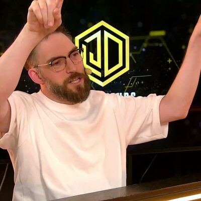 Débat : faut-il trier vos cartes par rareté, couleur, numéro ou édition ? | TCG Show cover