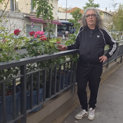 Montreuil : L'homme aux fleurs de Jean Moulin cover