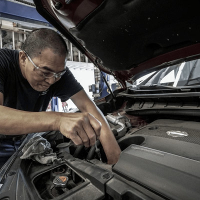 Automobilistes : demandez à votre garagiste des pièces d'occasion ! cover