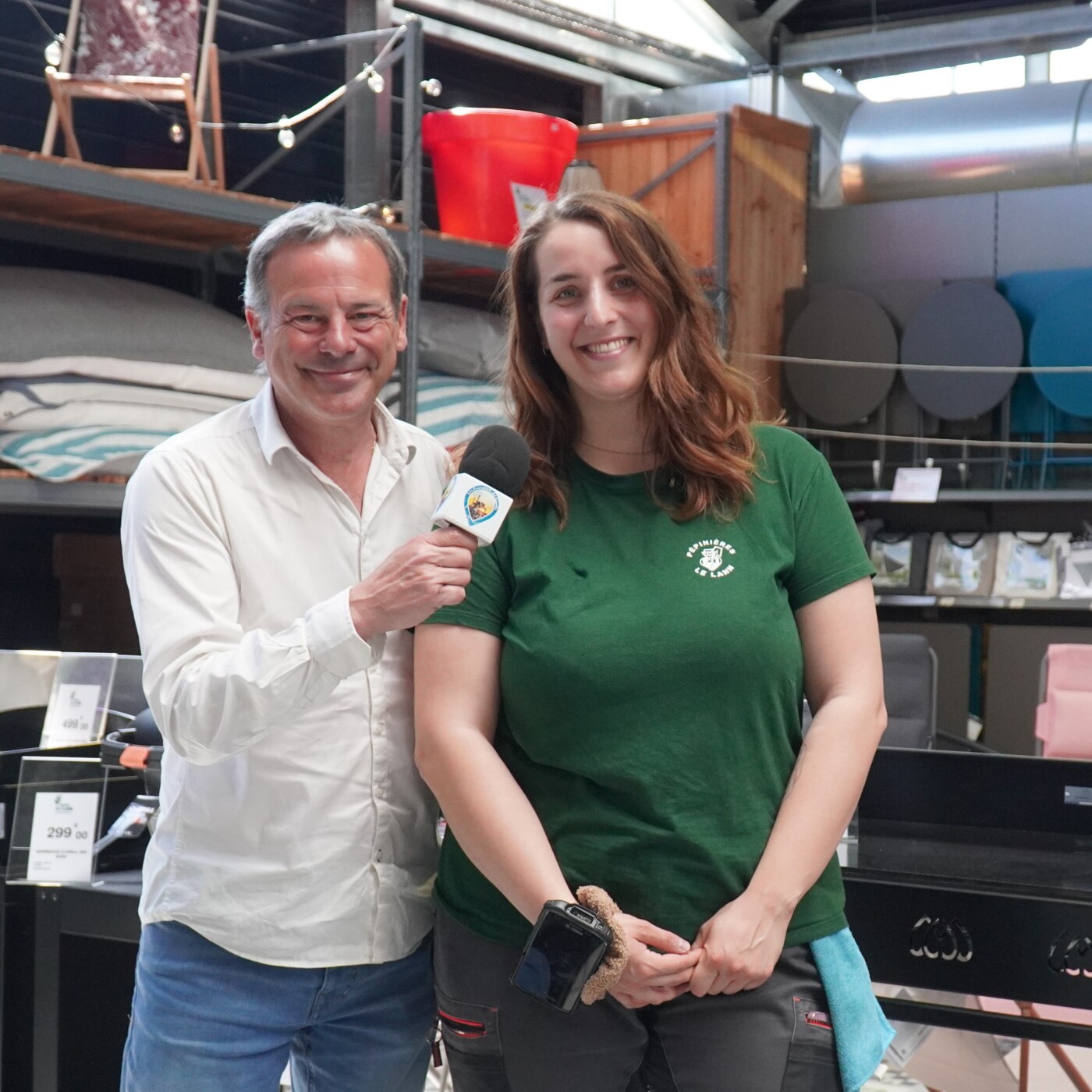 Depuis les Pépinières Le Lann à Gujan, Gillian vous présente une large gamme de barbecues ainsi qu'une belle offre de mobilier de jardin episode artwork