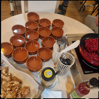 Raconte ta ville ou ton village par Laura Giraud Épisode 11  Immersion dans une visite hors du commun "Gourmand d'histoire" cover