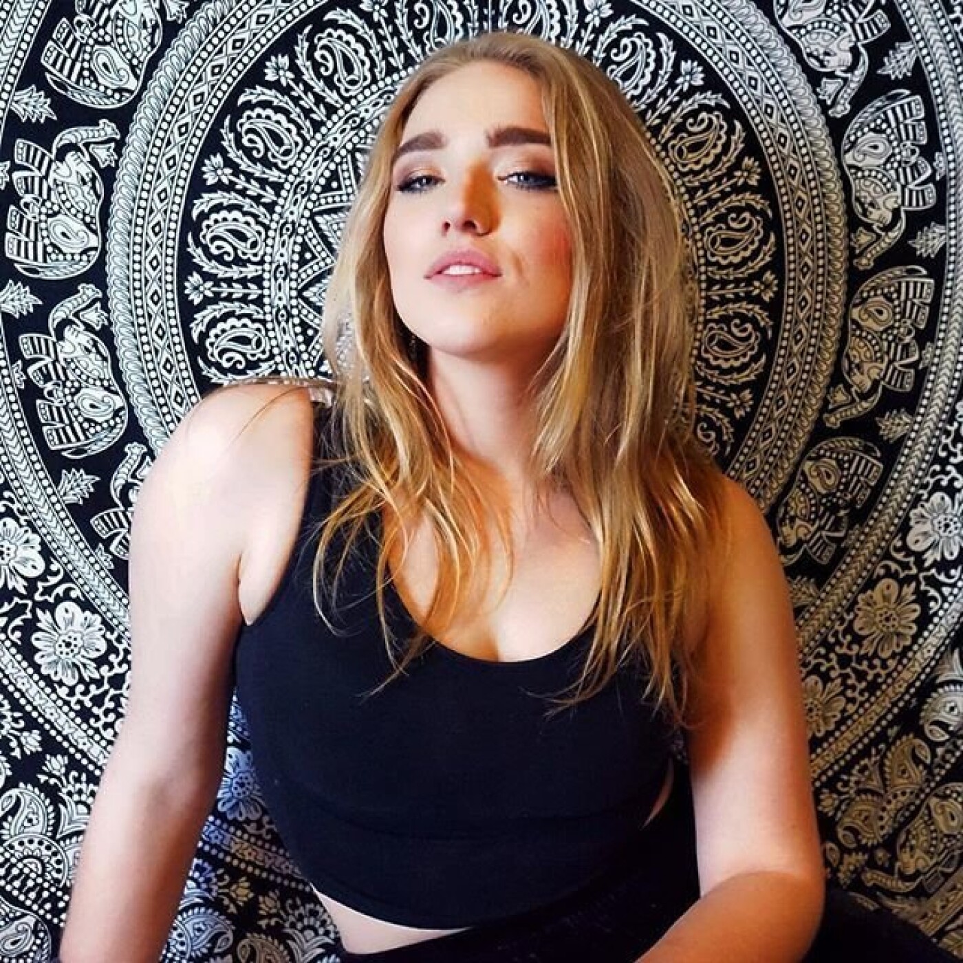 65. Stelle Amor: why she started music [Interview] episode artwork