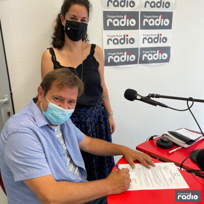 L'INVITÉE DU 6/9 - Natacha de l'E2C cover