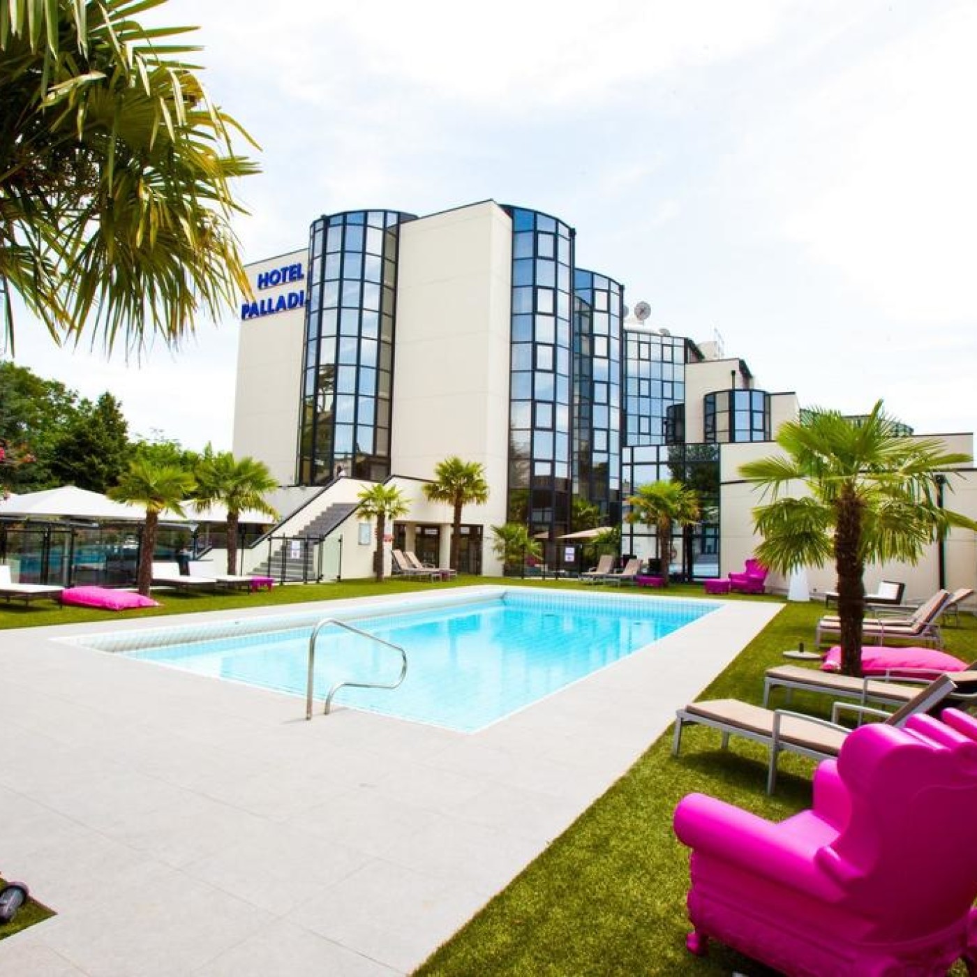Pilote Hotel