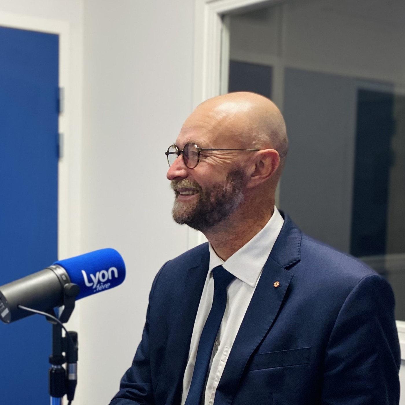Christophe QUINIOU : Maire LR de Meyzieu et Conseiller Métropolitain, commission déplacement et voirie episode artwork