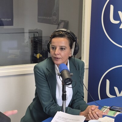 Najat VALLAUD-BELKACEM : Conseillère Régionale d'opposition et Présidente du Groupe "Socialiste, Ecologique et Démocrate" cover