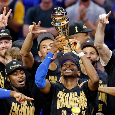 NBA: Thunder campeão, Kevin Durant nos Rockets e mais trocas na liga (Podcast The Playoffs #252) cover