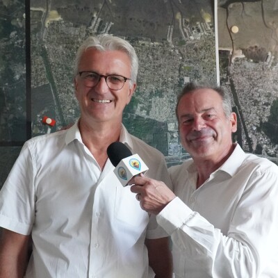 Xavier Paris, Le Maire de Gujan-Mestras nous présente les hébergements, mais aussi les restrictions, les annulations et surtout l'élan de so cover
