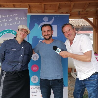 1 - Julie Bayle nous exprime son affection pour le football et Romain Perreira nous parle de sa carrière de joueur cover