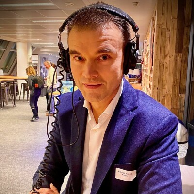 Buzzy Nest- Arnaud Navez - Argafin cover