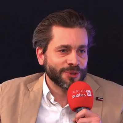 Un livre blanc Webhelp dédié à l’externalisation de la gestion de la relation usagers cover