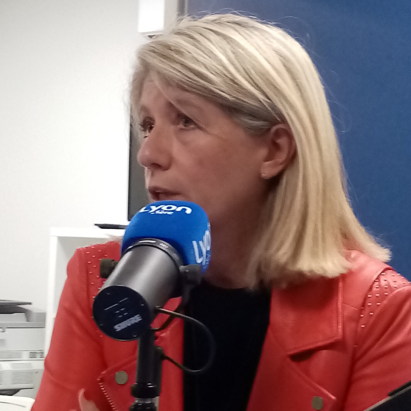 Clotilde POUZERGUE : Maire LR d'Oullins et conseillère métropolitaine episode artwork