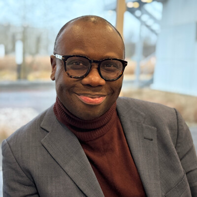 VIP - Fred Olichet Biyela : L'itinéraire d'un prêtre ethnomusicologue cover