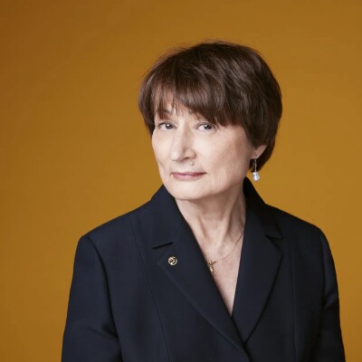 Catherine Millet : "On connaît nos parents en tant que personnes bien souvent après leur mort". cover