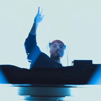 DUKE DUMONT FAIT REVIVRE LA HOUSE DES ANNÉES 90 AVEC « AIN'T NO GAME » cover