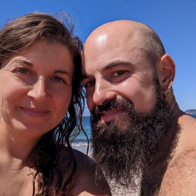 Ils ont tout quitté avant de devenir parents | Daniel et Juliette cover