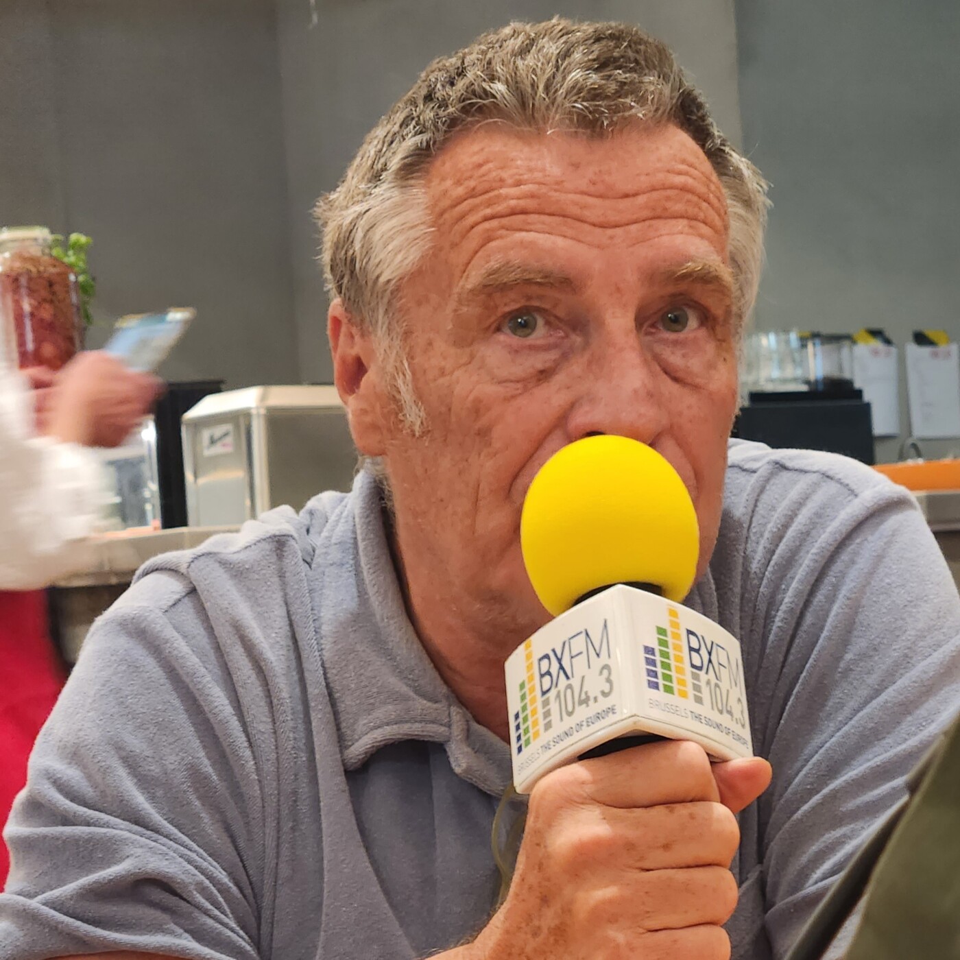 BXFM 104.3 || 100% Bruxelles || 100% Europe